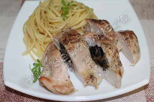 Приготовление куриных кармашек с грибами фото (результат)