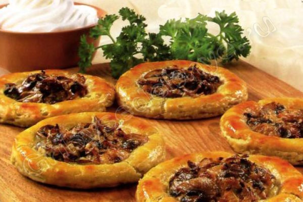 Рецепт приготовления грибных ватрушек из картофеля с фото